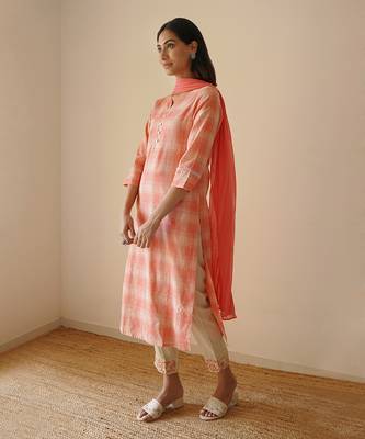 Peach straight kurta set 3