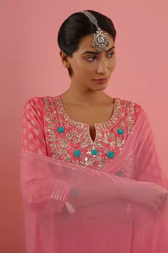 Mahruk pink printed gota work kurta set