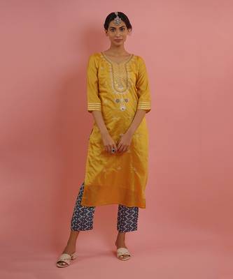 Mahruk yellow embroidered kurta set 2
