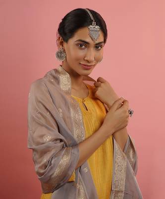 Mahruk yellow and grey silk kurta set 5