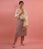 Mahruk grey & off-white silk kurta set