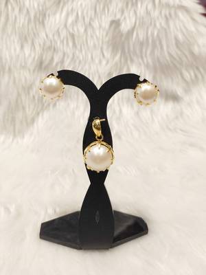 Mannat raj pearls & jewellers natural fresh water pearls hyderabadi pearls unique designer pendant set 1