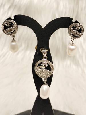 Mannat raj pearls & jewellers natural fresh water pearls hyderabadi pearls elegant designer pendant set 2