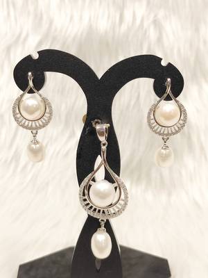Mannat raj pearls & jewellers natural fresh water pearls hyderabadi pearls daily wear designer pendant set 2