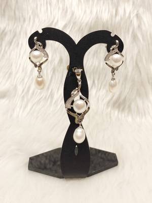 Mannat raj pearls & jewellers natural fresh water pearls hyderabadi pearls beautiful designer pendant set 1