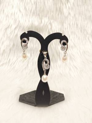 Mannat raj pearls & jewellers natural fresh water pearls hyderabadi pearls daily wear designer pendant set 1