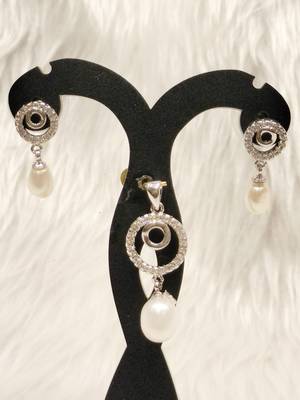 Mannat raj pearls & jewellers natural fresh water pearls hyderabadi pearls charming and designer pendant set 2