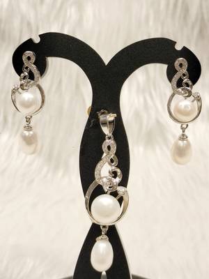 Mannat raj pearls & jewellers natural fresh water pearls hyderabadi pearls beautiful designer pendant set 2