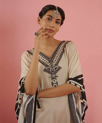 Ivory kaftaan set 4