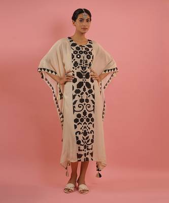 Ivory kaftaan set 1