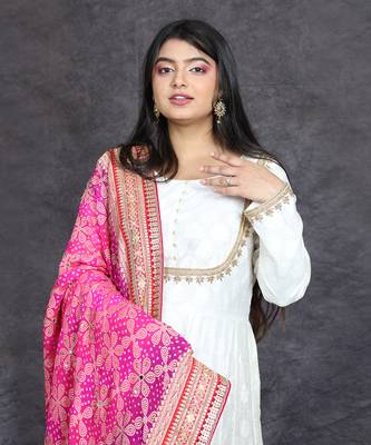 Ivory banarasi anarkali set with pink bandhani dupatta 2