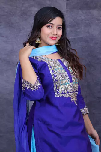 Blue embroidered chanderi kurta set