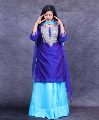 Blue embroidered chanderi kurta set 5