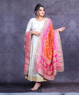 Ivory banarasi anarkali set with ombre bandhani dupatta 3