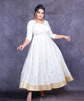 Ivory banarasi anarkali set with ombre bandhani dupatta 4
