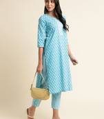 Fabclub cotton floral printed straight women kurta set (blue)