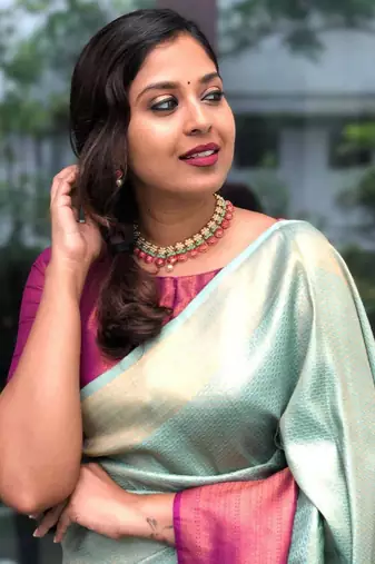  Pista Color Silk Blend Blend Sarees With Blouse