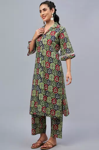 Winered woman green oversized floral print sleeve lace co-ord set