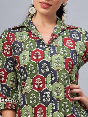 Winered woman green oversized floral print sleeve lace co-ord set 4