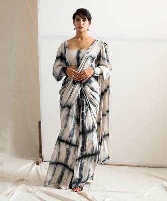 Irina Saree 1