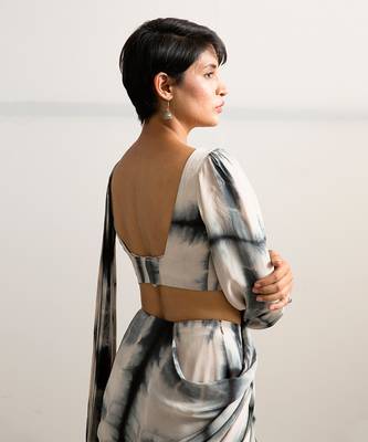 Irina Saree 4
