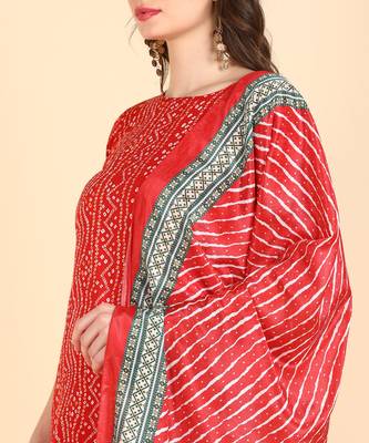 Women's Red Printed Cotton Kurti With Pant and Dupatta Set 4
