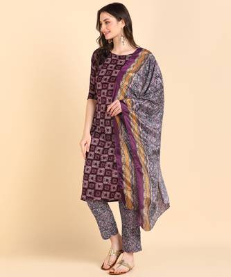 Women's Purple Printed Cotton Kurti With Pant and Dupatta Set 3
