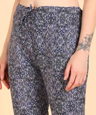 Women's Navy blue Printed Cotton Kurti With Pant and Dupatta Set 5