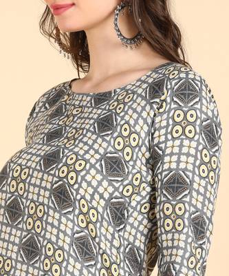 Women's Grey Printed Cotton Kurti With Pant and Dupatta Set 5