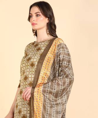 Women's Beige Printed Cotton Kurti With Pant and Dupatta Set 4