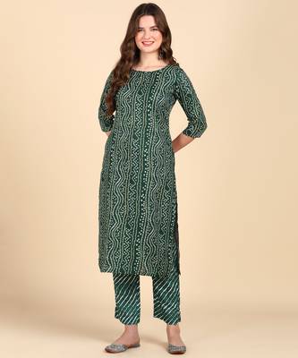 Women's Green Printed Cotton Kurti With Pant Set 1
