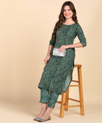 Women's Green Printed Cotton Kurti With Pant Set 4