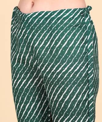 Women's Green Printed Cotton Kurti With Pant Set 5