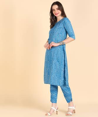 Women's Sky Blue Printed Cotton Kurti With Pant Set 3