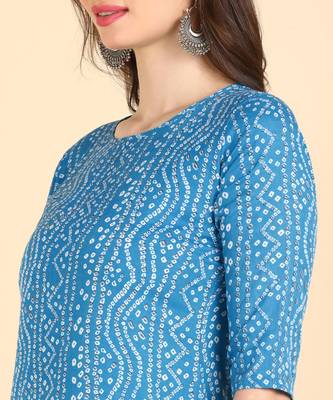 Women's Sky Blue Printed Cotton Kurti With Pant Set 4