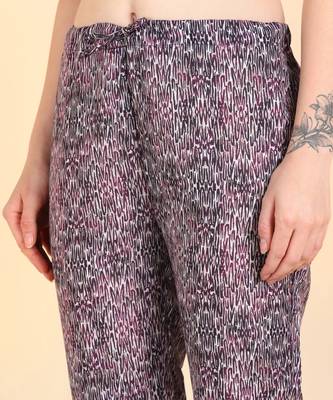 Women's Purple Printed Cotton Kurti With Pant Set 5