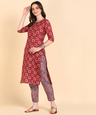 Women's Red Printed Cotton Kurti With Pant Set 3