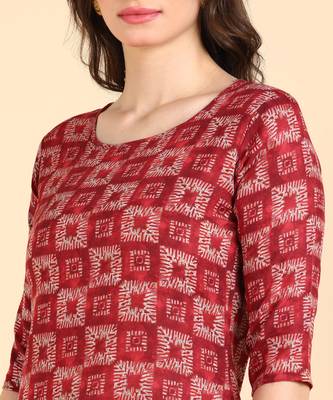 Women's Red Printed Cotton Kurti With Pant Set 4