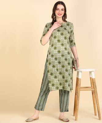 Women's Multicolor Printed Cotton Kurti With Pant Set 1