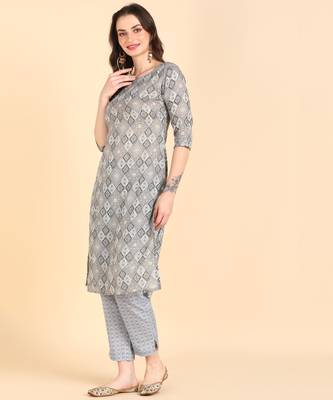 Women's Grey Printed Cotton Kurti With Pant Set 3