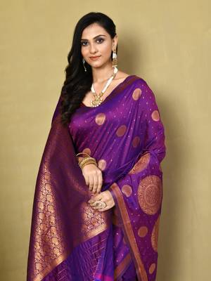 Elora silk blend banarasi woven designer saree for women (magenta) 3