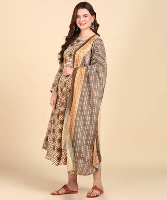 Women's Beige Printed Cotton Kurti With Foil Printed Dupatta Set 2