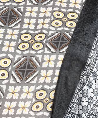 Women's Grey Printed Cotton Kurti With Foil Printed Dupatta Set 5
