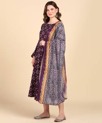 Women's Purple Printed Cotton Kurti With Foil Printed Dupatta Set 3