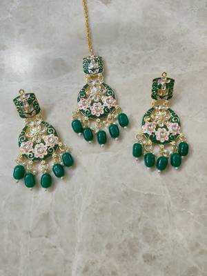 Bridal choker set with maangtika 3