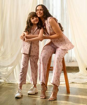 Rosey pink quilted pant suit 5