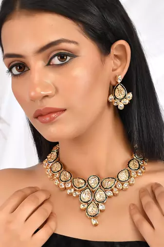 Thewa kundan jewellery set