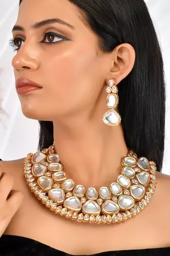 Bridal kundan jewellery set