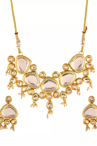 Pearl kundan jewellery set