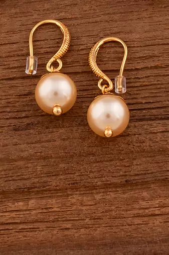 Light gold Swarovski pearls 10mm earrings one gram gold